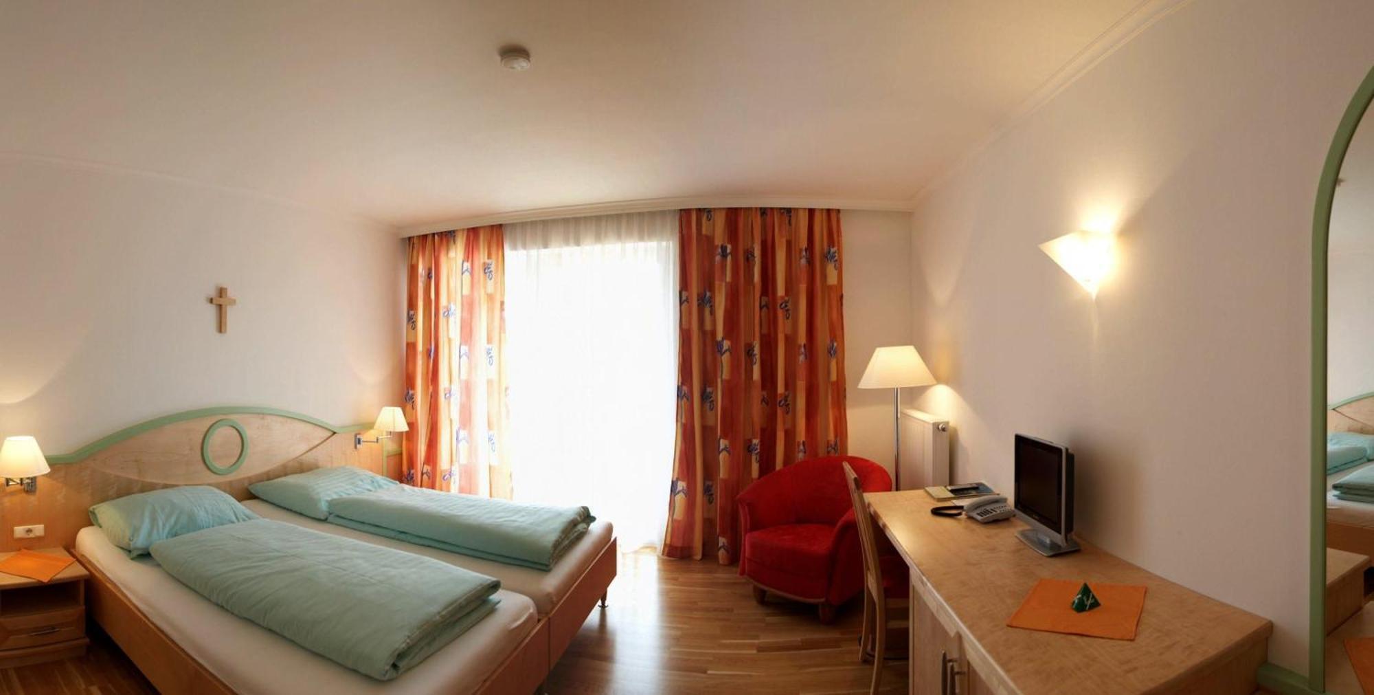 Hotel Zum Kirchenwirt Mariazell Luaran gambar